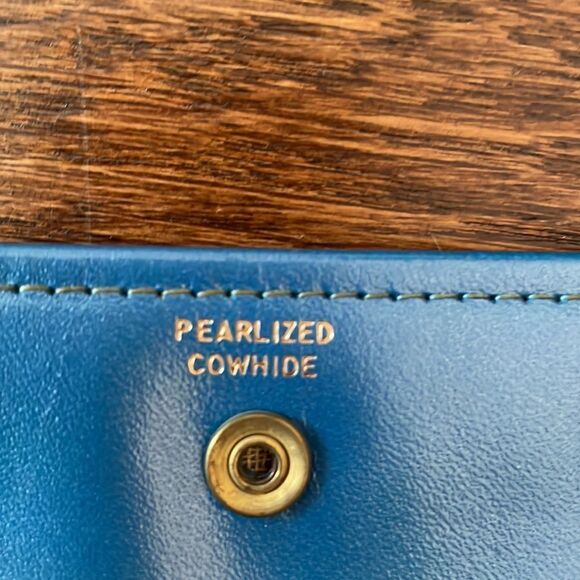 Vtg blue ladies snap top wallet - Picture 5 of 6